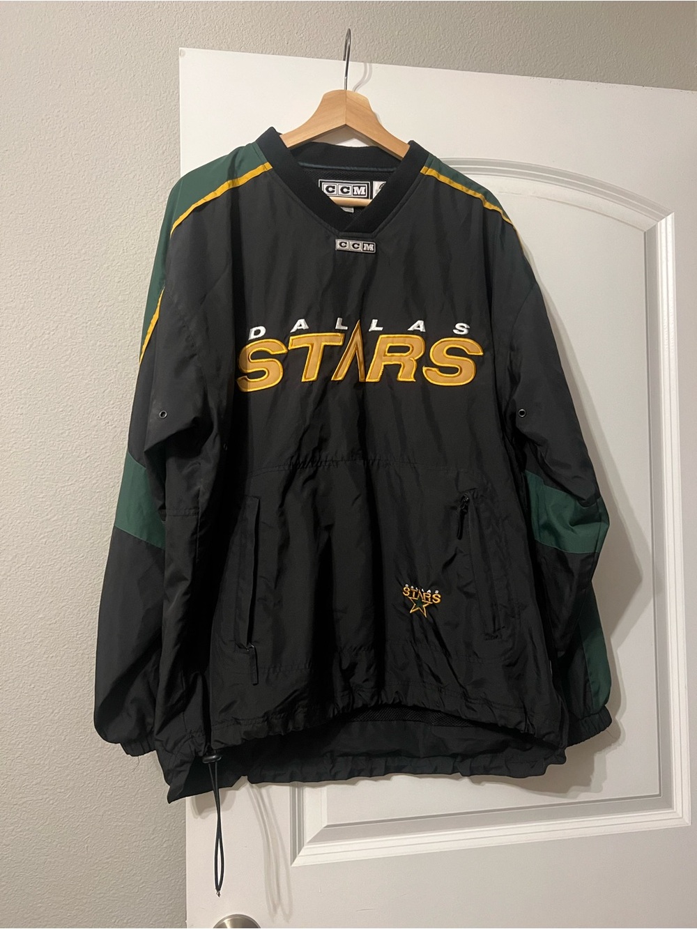 Vintage CCM Dallas Stars Black & Green Pullover Jacket—90s-early 2000s era